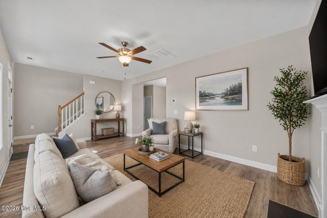 566 Transom Way, Sneads Ferry, NC 28460