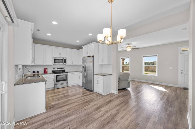 566 Transom Way, Sneads Ferry, NC 28460