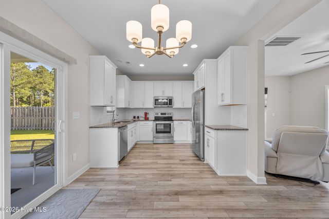 566 Transom Way, Sneads Ferry, NC 28460