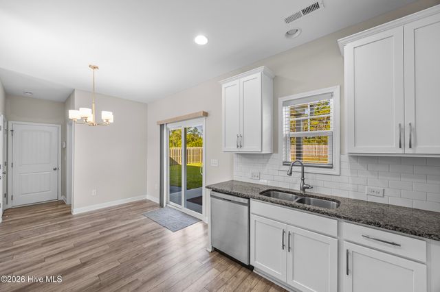 566 Transom Way, Sneads Ferry, NC 28460