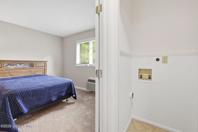2738 Brownsboro Rd 1, Louisville, KY 40206