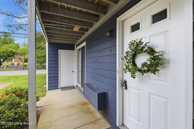 2738 Brownsboro Rd 1, Louisville, KY 40206