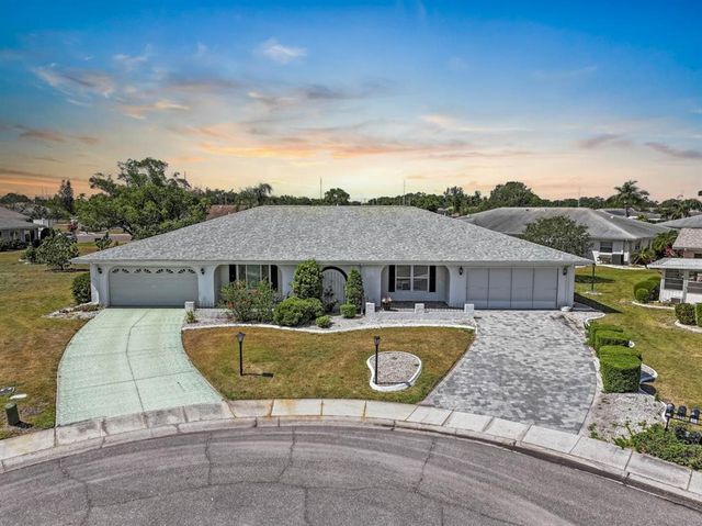 204 CACTUSFLOWER LANE, Sun City Center, FL 33573