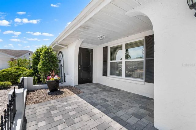 204 CACTUSFLOWER LANE, Sun City Center, FL 33573