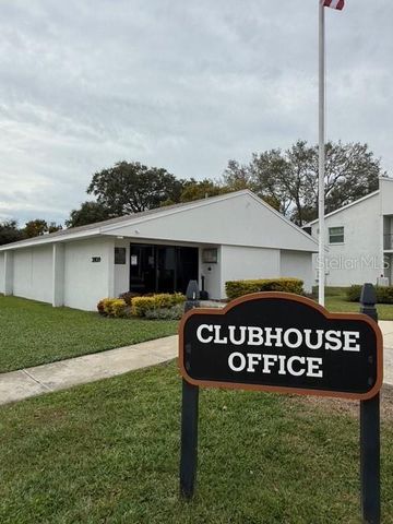 3823 N OAK DRIVE K11, Tampa, FL 33611