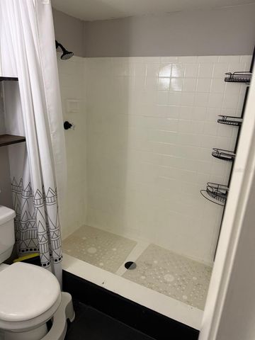 3823 N OAK DRIVE K11, Tampa, FL 33611