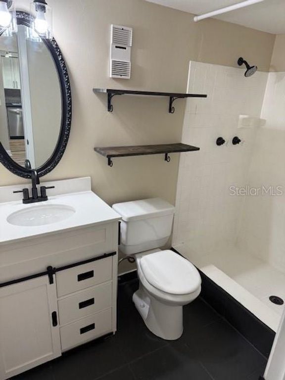 Image 14 of property listing at 3823 N OAK DRIVE K11, Tampa, FL 33611