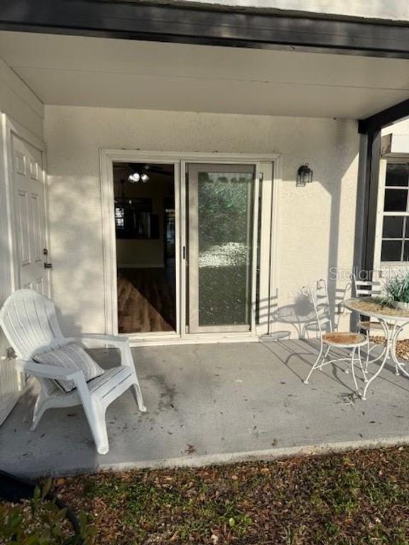 Image 18 of property listing at 3823 N OAK DRIVE K11, Tampa, FL 33611