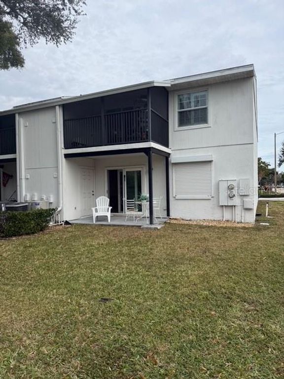 Image 21 of property listing at 3823 N OAK DRIVE K11, Tampa, FL 33611