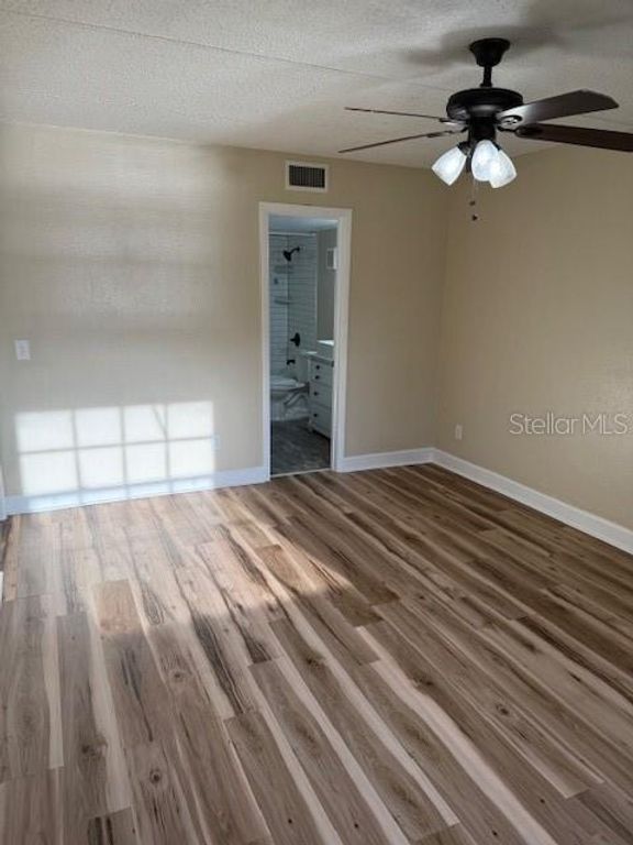 Image 9 of property listing at 3823 N OAK DRIVE K11, Tampa, FL 33611