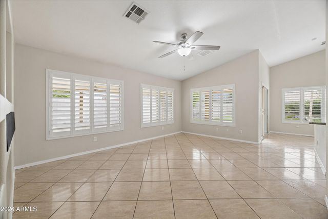 8846 W CAMPBELL Avenue, Phoenix, AZ 85037