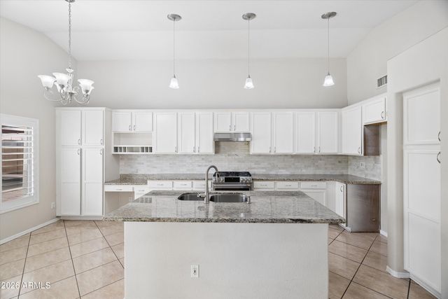 8846 W CAMPBELL Avenue, Phoenix, AZ 85037