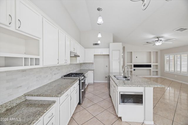 8846 W CAMPBELL Avenue, Phoenix, AZ 85037