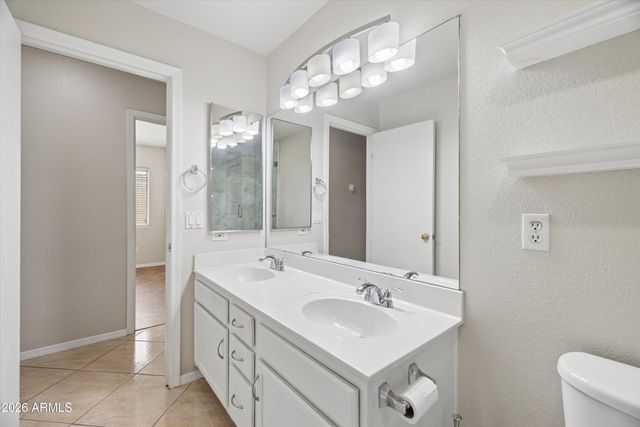 8846 W CAMPBELL Avenue, Phoenix, AZ 85037