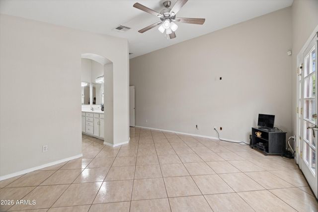 8846 W CAMPBELL Avenue, Phoenix, AZ 85037