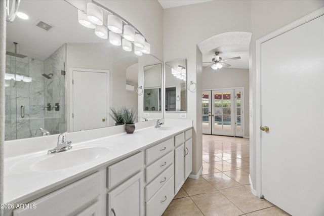 8846 W CAMPBELL Avenue, Phoenix, AZ 85037
