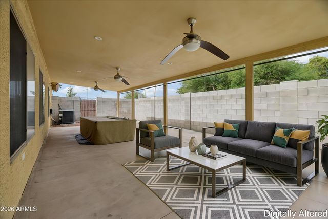8846 W CAMPBELL Avenue, Phoenix, AZ 85037