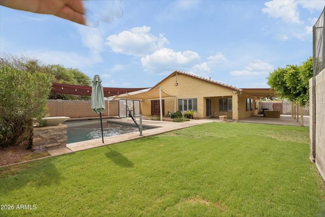 8846 W CAMPBELL Avenue, Phoenix, AZ 85037