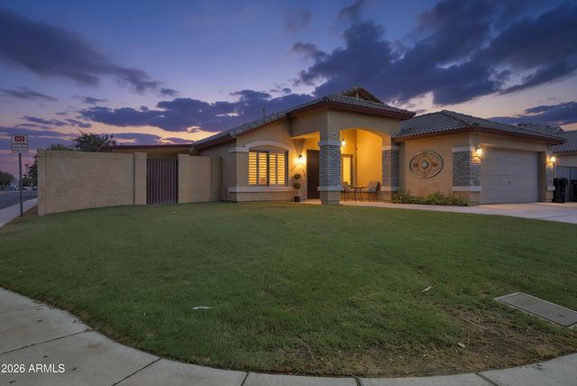 8846 W CAMPBELL Avenue, Phoenix, AZ 85037