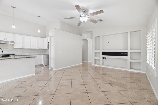 8846 W CAMPBELL Avenue, Phoenix, AZ 85037