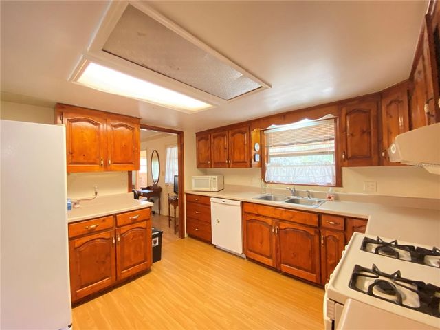 15213 NW 31ST TERRACE, Gainesville, FL 32609