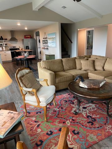 3145 Westview, Canyon Lake, TX 78133