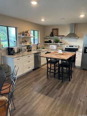 3145 Westview, Canyon Lake, TX 78133