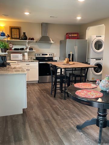 3145 Westview, Canyon Lake, TX 78133