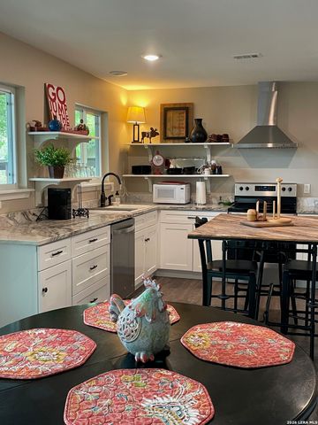 3145 Westview, Canyon Lake, TX 78133