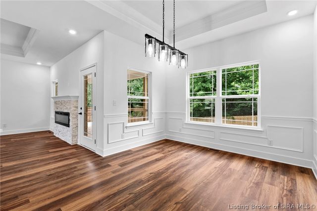 422 Pine Drive Circle, Henryville, IN 47126