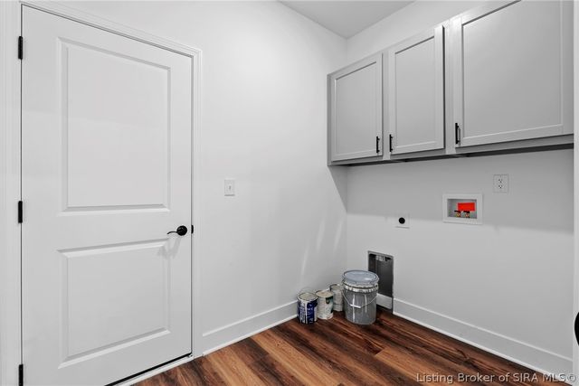 422 Pine Drive Circle, Henryville, IN 47126