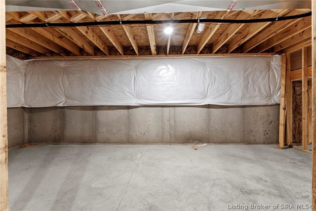 422 Pine Drive Circle, Henryville, IN 47126