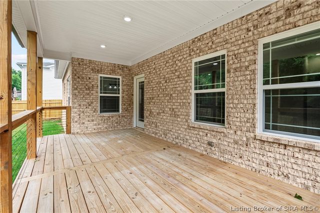 422 Pine Drive Circle, Henryville, IN 47126