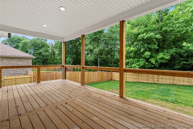 422 Pine Drive Circle, Henryville, IN 47126