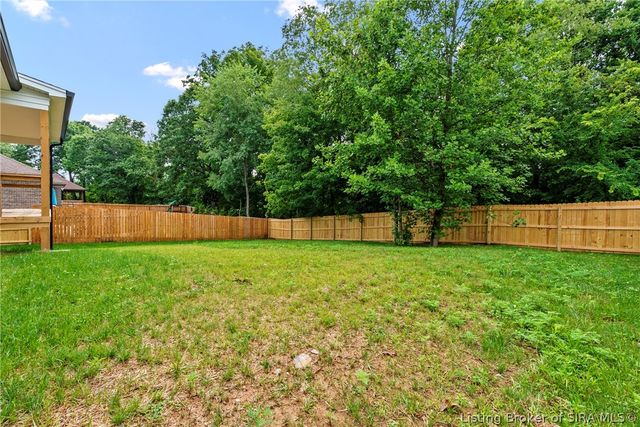 422 Pine Drive Circle, Henryville, IN 47126