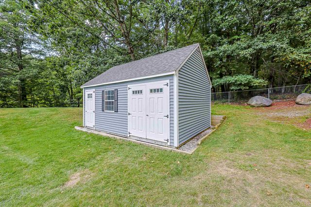 27 Marty Drive, Merrimack, NH 03054