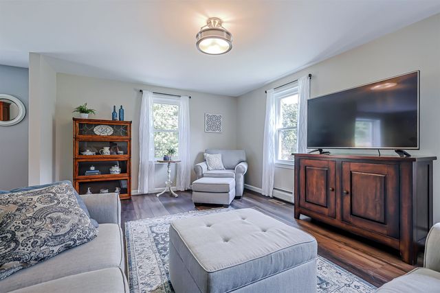 27 Marty Drive, Merrimack, NH 03054