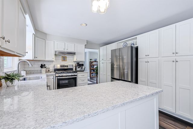 27 Marty Drive, Merrimack, NH 03054