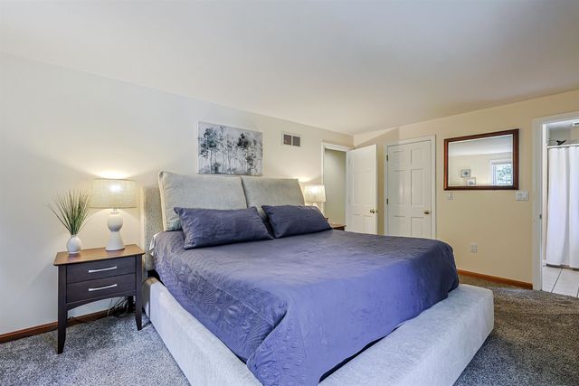 27 Marty Drive, Merrimack, NH 03054