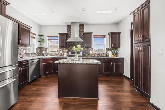 N88W18648 Duke COURT, Menomonee Falls, WI 53051