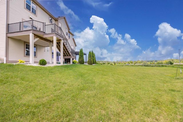 N88W18648 Duke COURT, Menomonee Falls, WI 53051