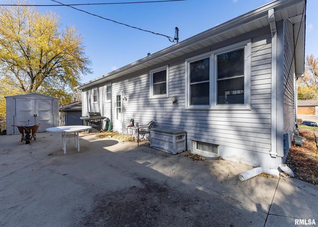 2630 35TH Avenue, Rock Island, IL 61201