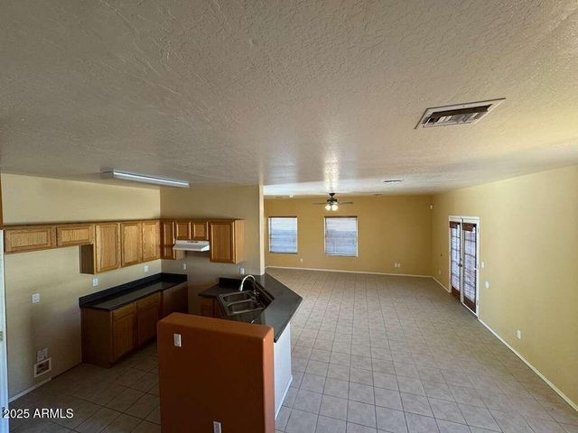 104 S EVERGREEN Street, Florence, AZ 85132