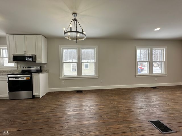 939 E York Street, Martinsville, IN 46151