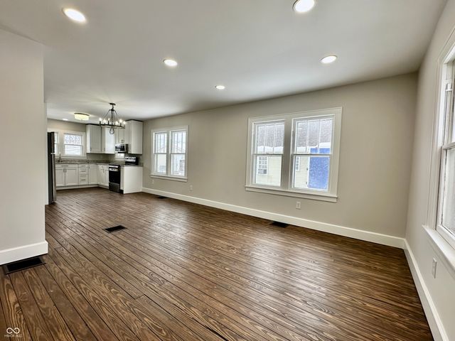 939 E York Street, Martinsville, IN 46151