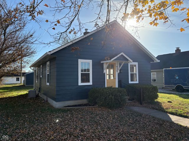 939 E York Street, Martinsville, IN 46151