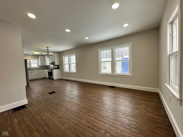 939 E York Street, Martinsville, IN 46151