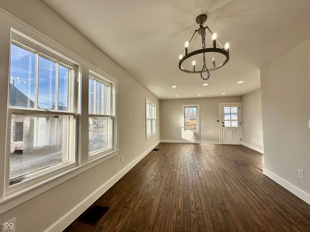 939 E York Street, Martinsville, IN 46151