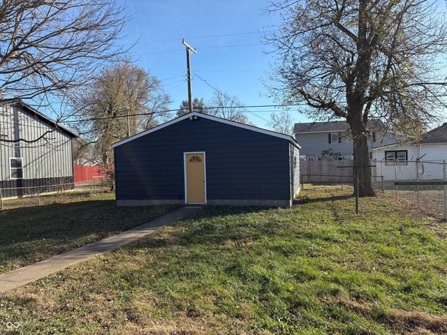 939 E York Street, Martinsville, IN 46151