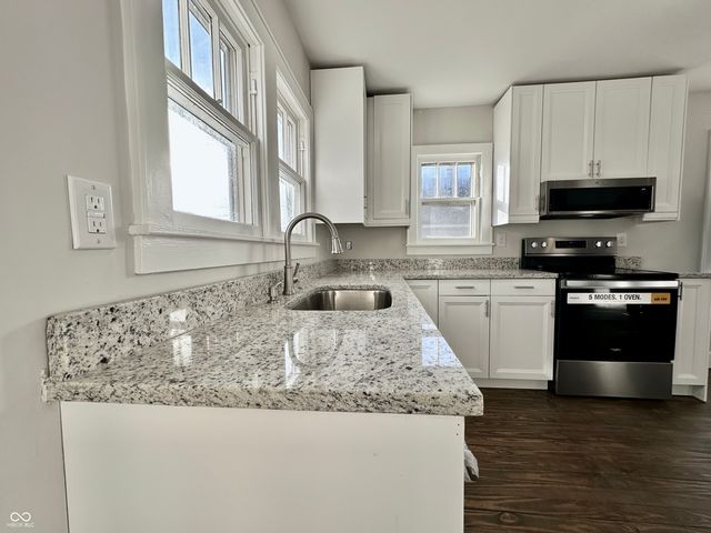 939 E York Street, Martinsville, IN 46151